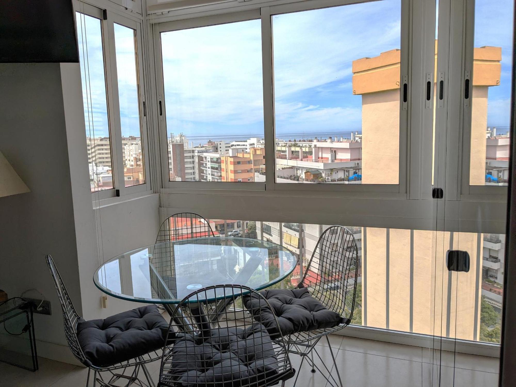 Apartamentos Con Vistas Y Terraza En มาร์เบยา ภายนอก รูปภาพ