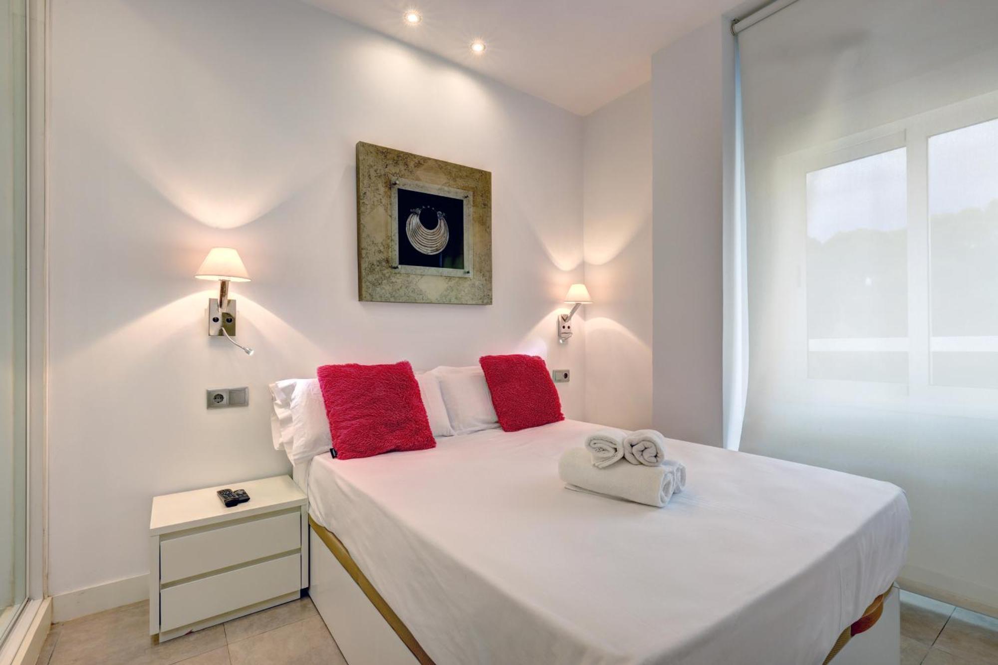 Apartamentos Con Vistas Y Terraza En มาร์เบยา ภายนอก รูปภาพ