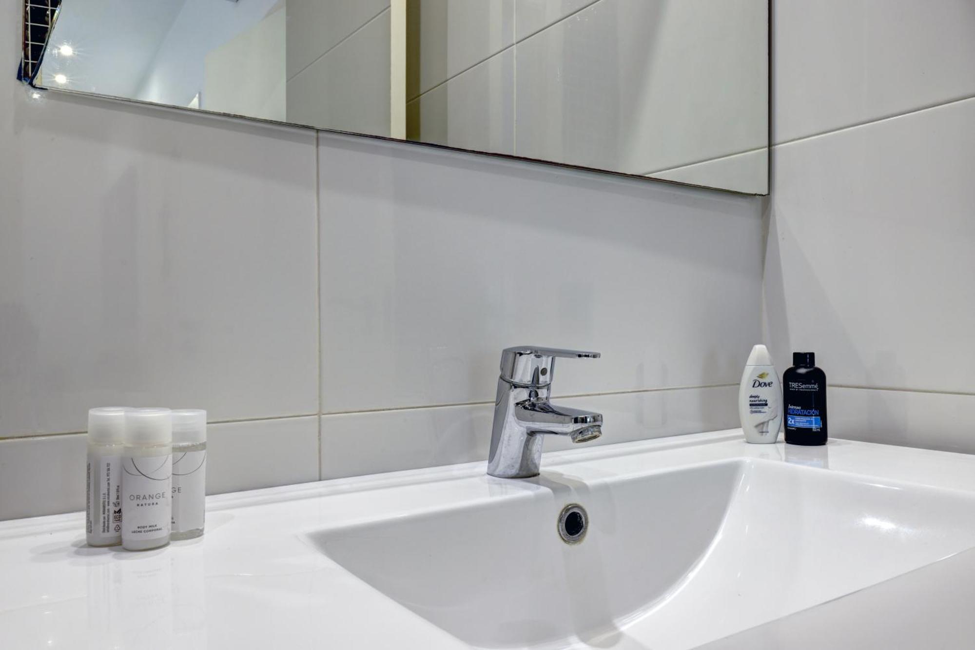 Apartamentos Con Vistas Y Terraza En มาร์เบยา ภายนอก รูปภาพ