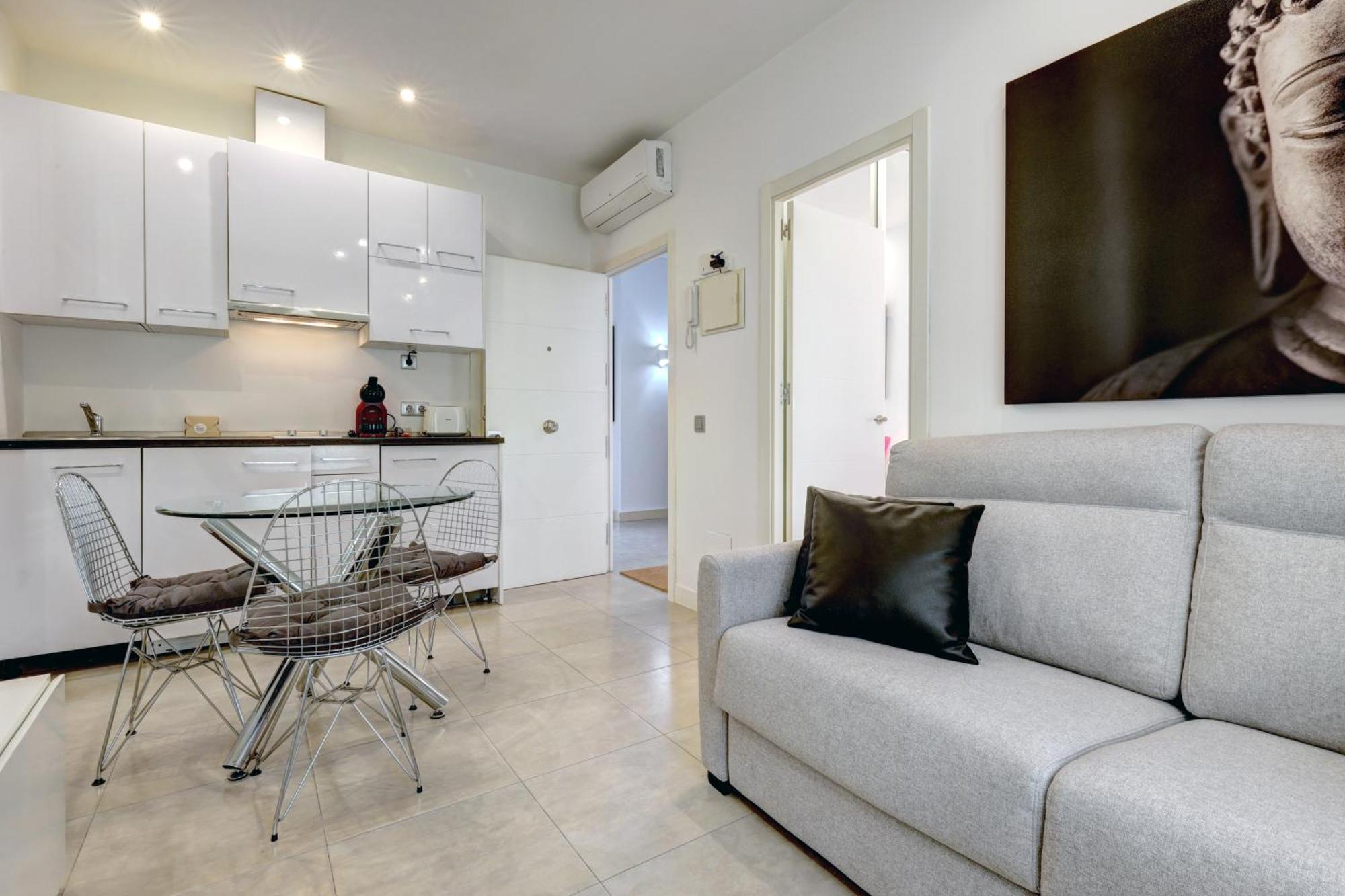 Apartamentos Con Vistas Y Terraza En มาร์เบยา ภายนอก รูปภาพ