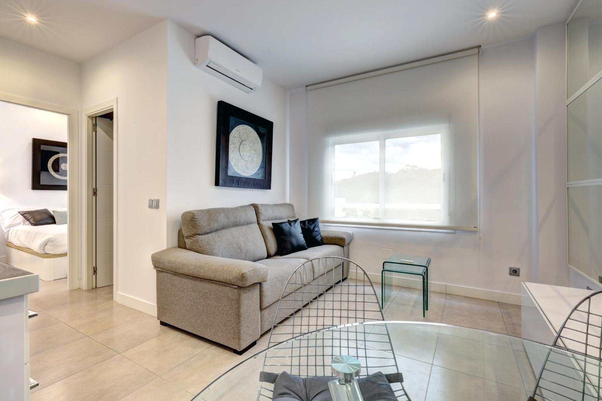 Apartamentos Con Vistas Y Terraza En มาร์เบยา ภายนอก รูปภาพ