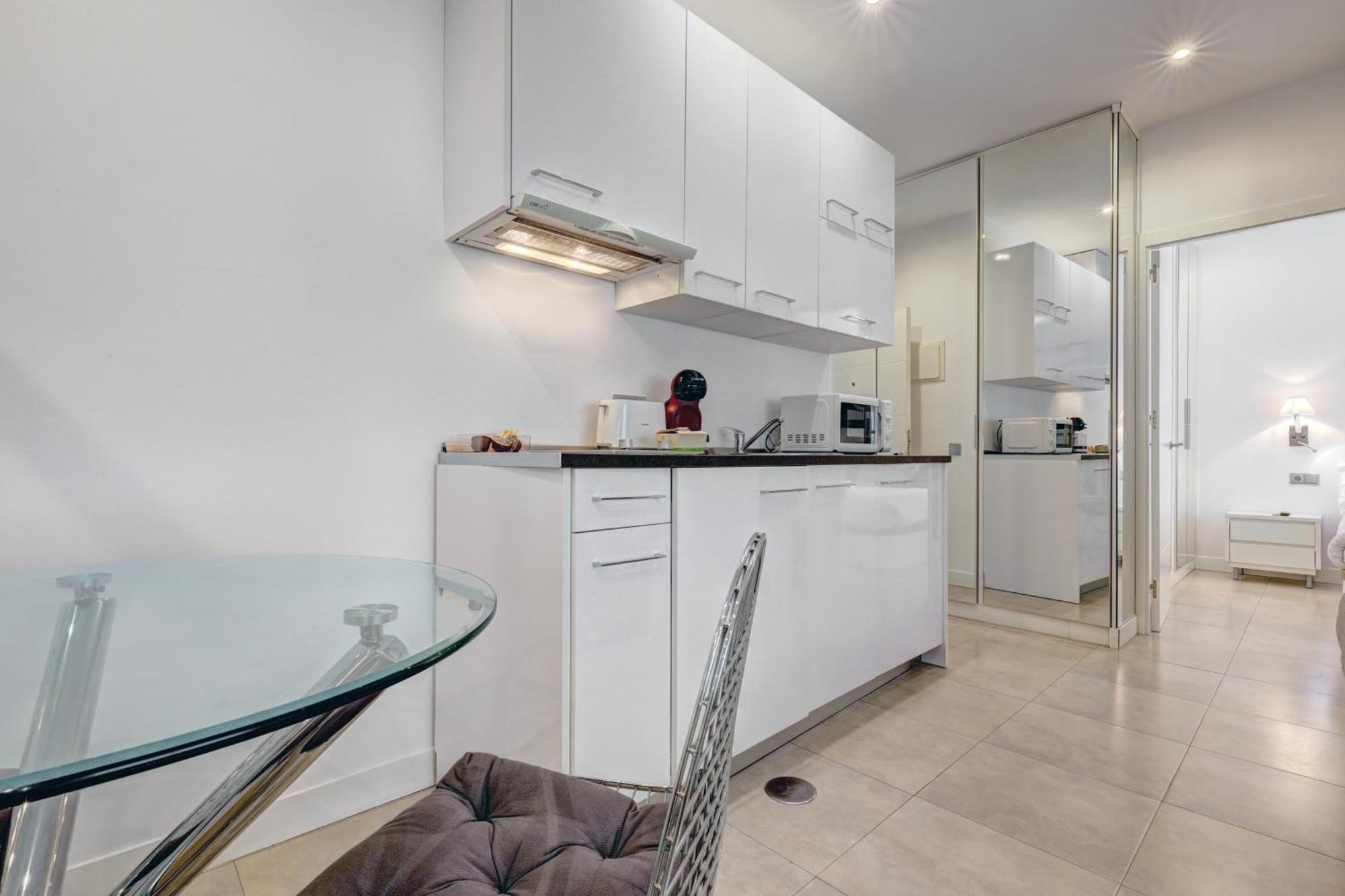 Apartamentos Con Vistas Y Terraza En มาร์เบยา ภายนอก รูปภาพ